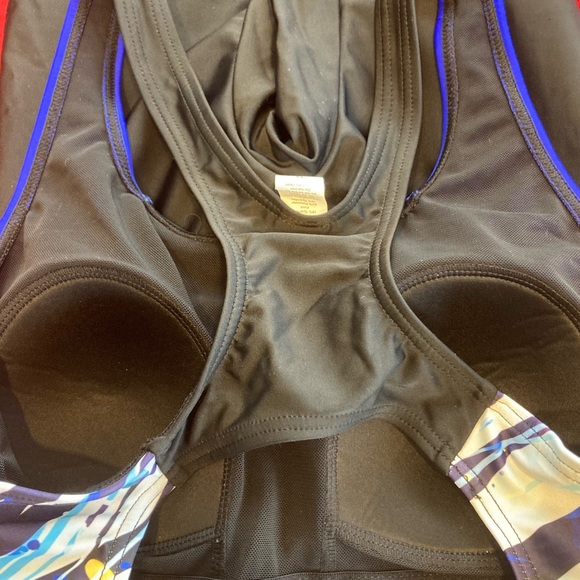 Women’s one piece boy leg racerback swimsuit Black with Blue print Medium - Picture 8 of 10